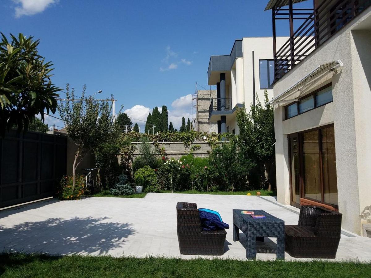 Villa In Tiflis Exterior foto